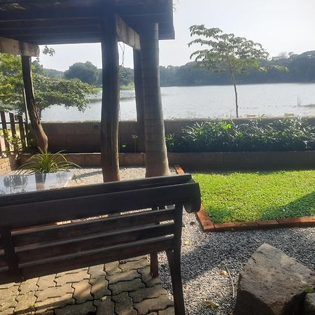 Shashin Lake Resort Dambulla Exterior foto